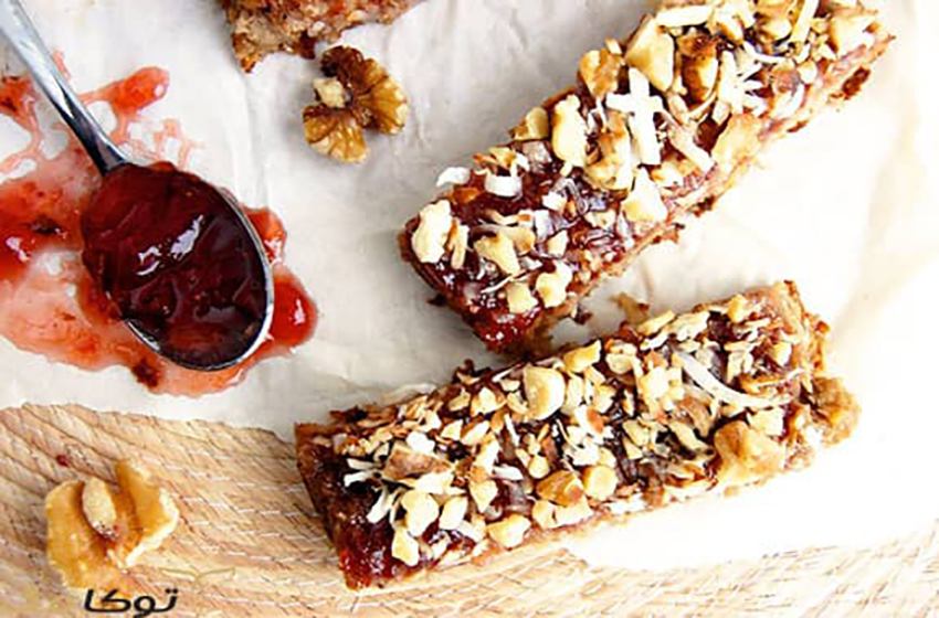 بار موز و توت فرنگی