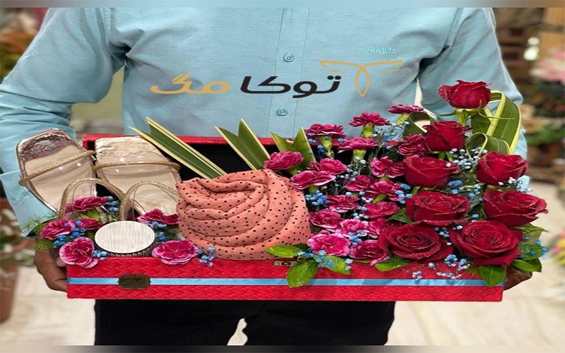 گل سرخ برای کادو تولد دختر